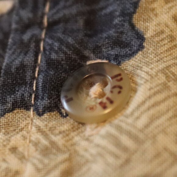 Men's Pacific Coast Highway Short Sleeve Casual Button down Size Large - Picture 6 of 11